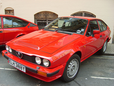 Alfa Romeo GTV 6 25